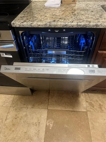 $1,429 | 1400 Gandy Boulevard North, Unit 1610, St. Petersburg, FL 33702