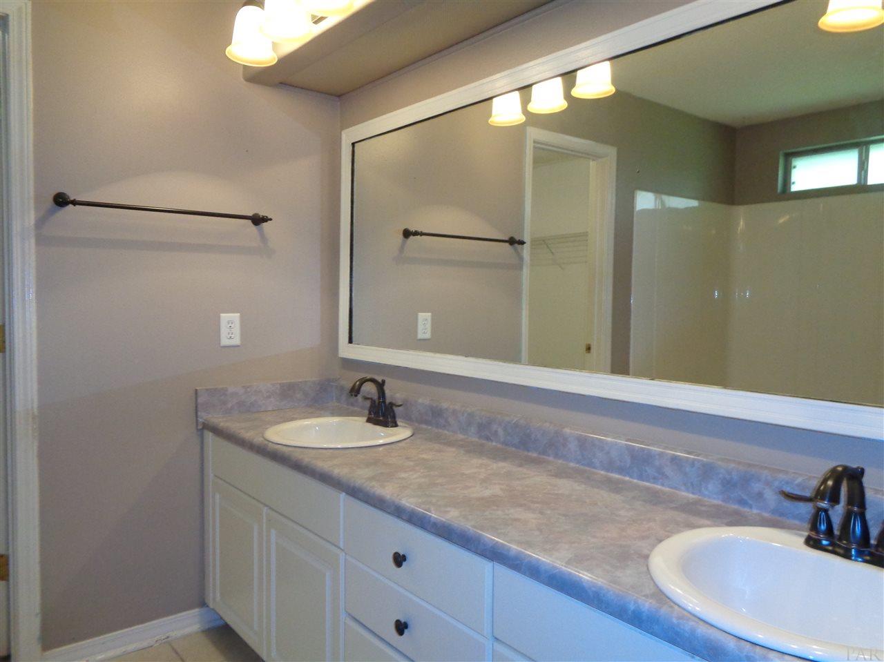 3014 East Kingsfield Road Pensacola, FL 32514 - Photo 29 of 36 Gallery Image 29