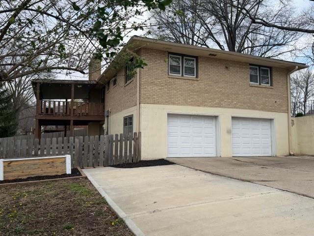 904 Ridgeway Drive Liberty, MO 64068 - Photo 2 of 3