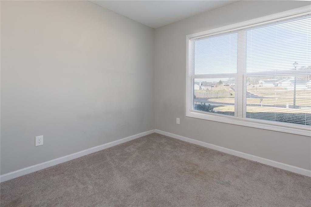 82 Gray Field Court Jefferson, GA 30549 - Photo 25 of 30 an empty room with a window