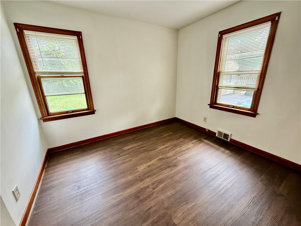 1120 North Oakcrest Avenue Decatur, IL 62522 - Photo 11 of 15