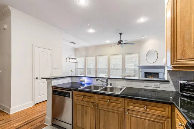 $3,000 | 1500 Pecos Street, Unit 7, Dallas, TX 75204