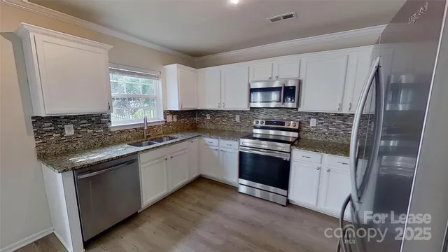 $2,250 | 4813 Stowe Derby Drive, Charlotte, NC 28278