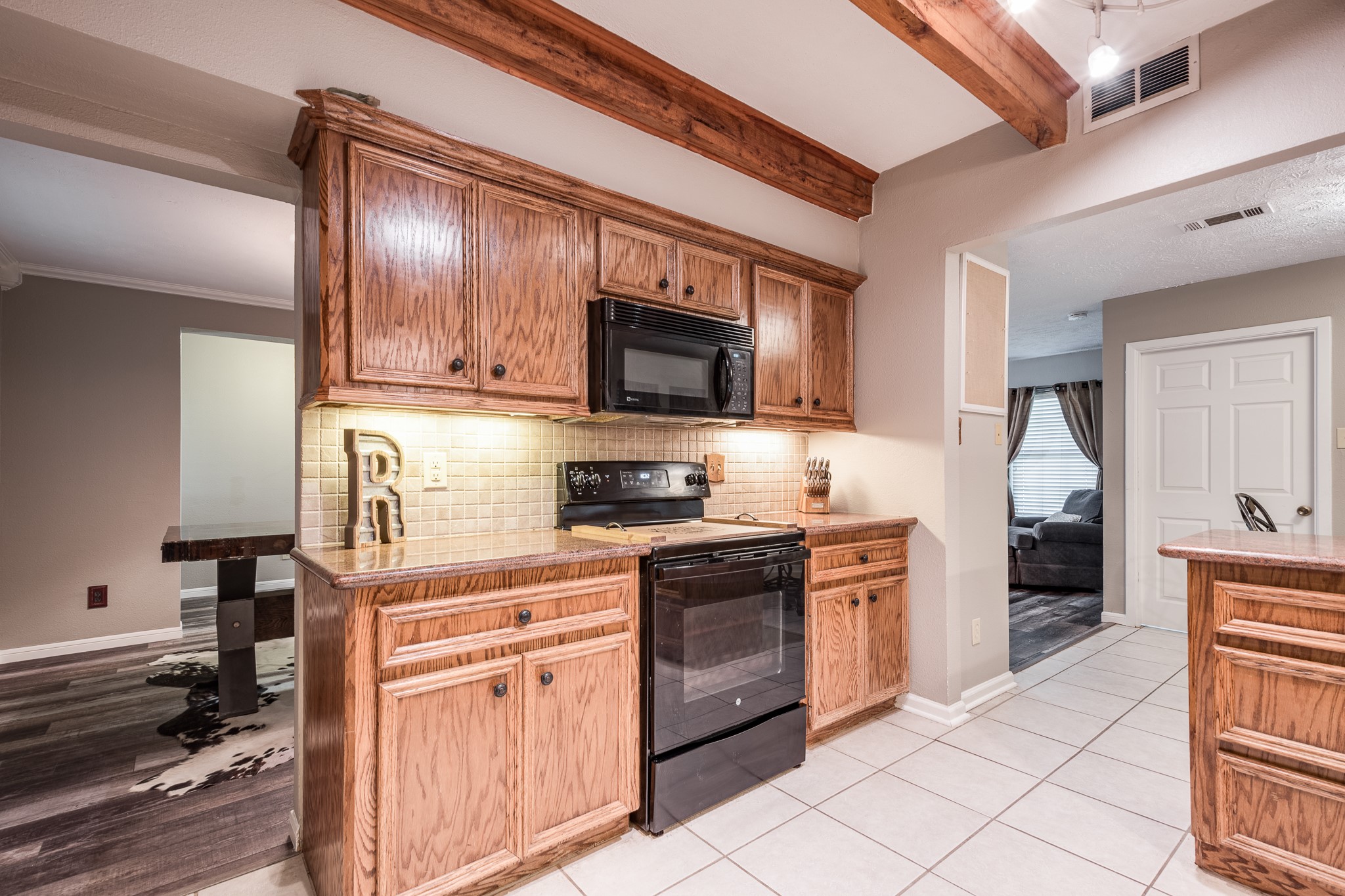 4821 Lawrence Road Baytown, TX 77523 - Photo 14 of 48