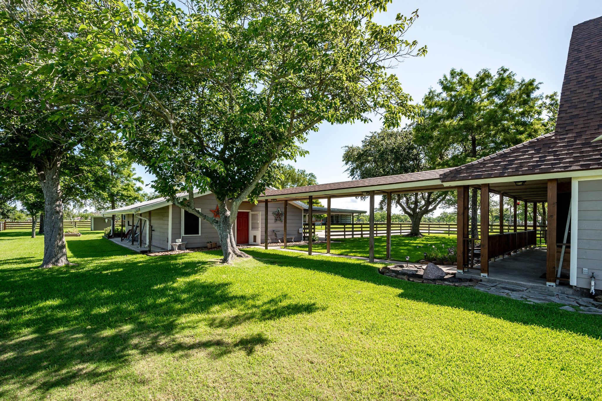 4821 Lawrence Road Baytown, TX 77523 - Photo 31 of 48