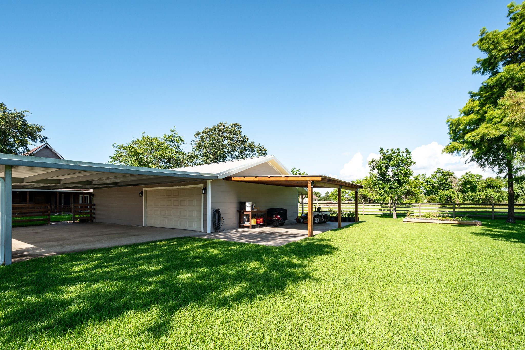 4821 Lawrence Road Baytown, TX 77523 - Photo 32 of 48