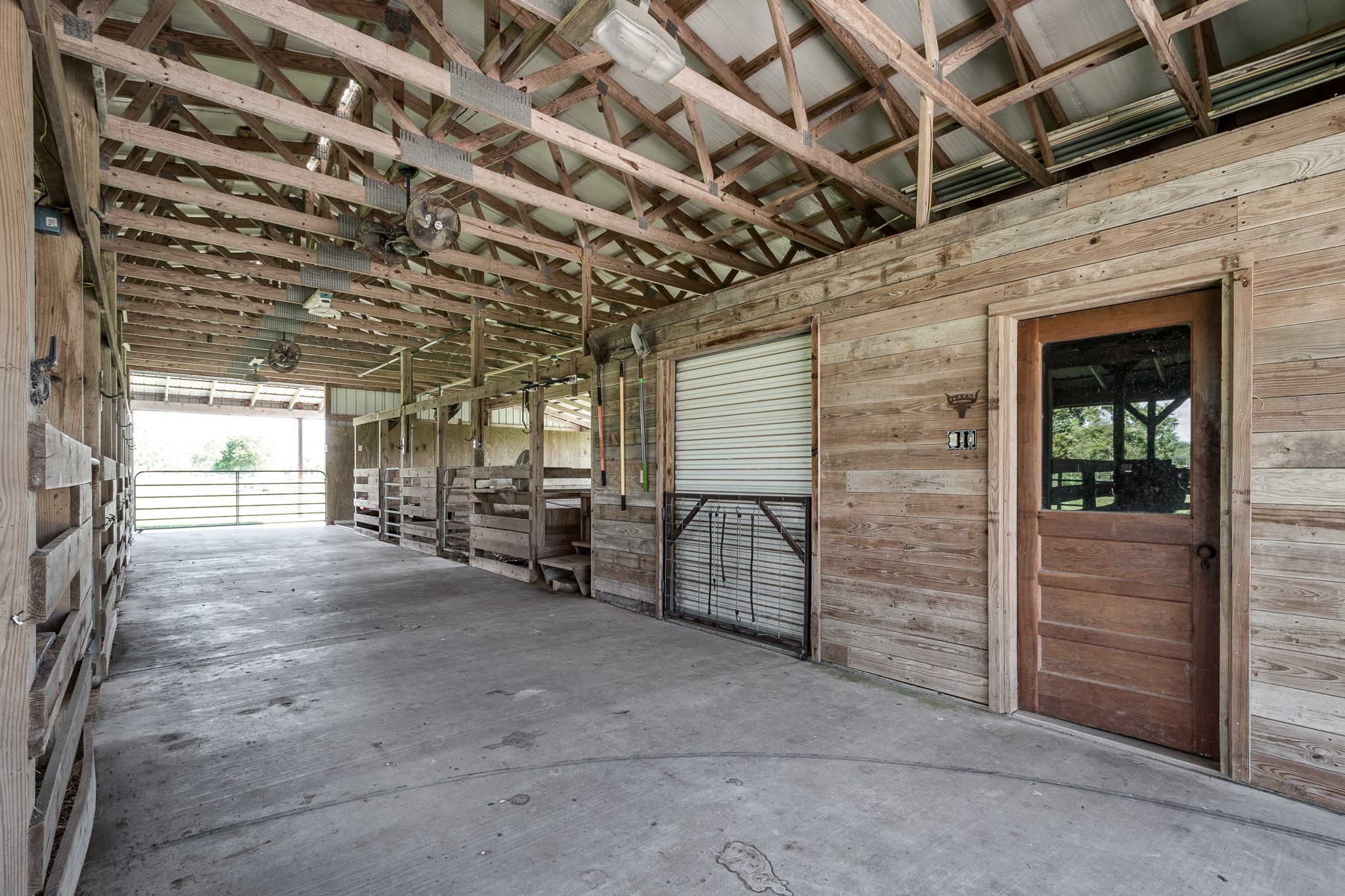 4821 Lawrence Road Baytown, TX 77523 - Photo 38 of 48