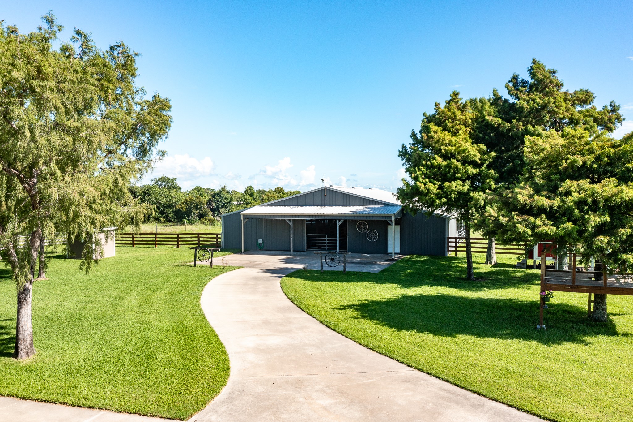 4821 Lawrence Road Baytown, TX 77523 - Photo 5 of 48