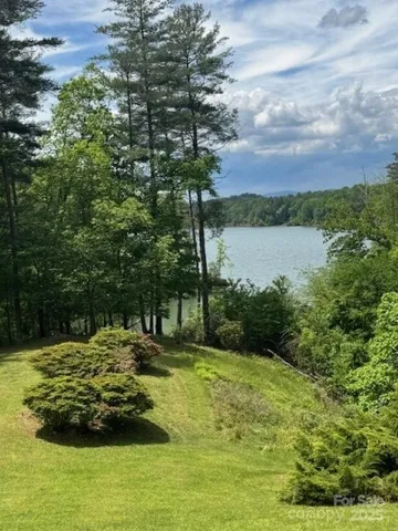 $729,900 | 240 Goshen Terrace, Wilkesboro, NC 28697