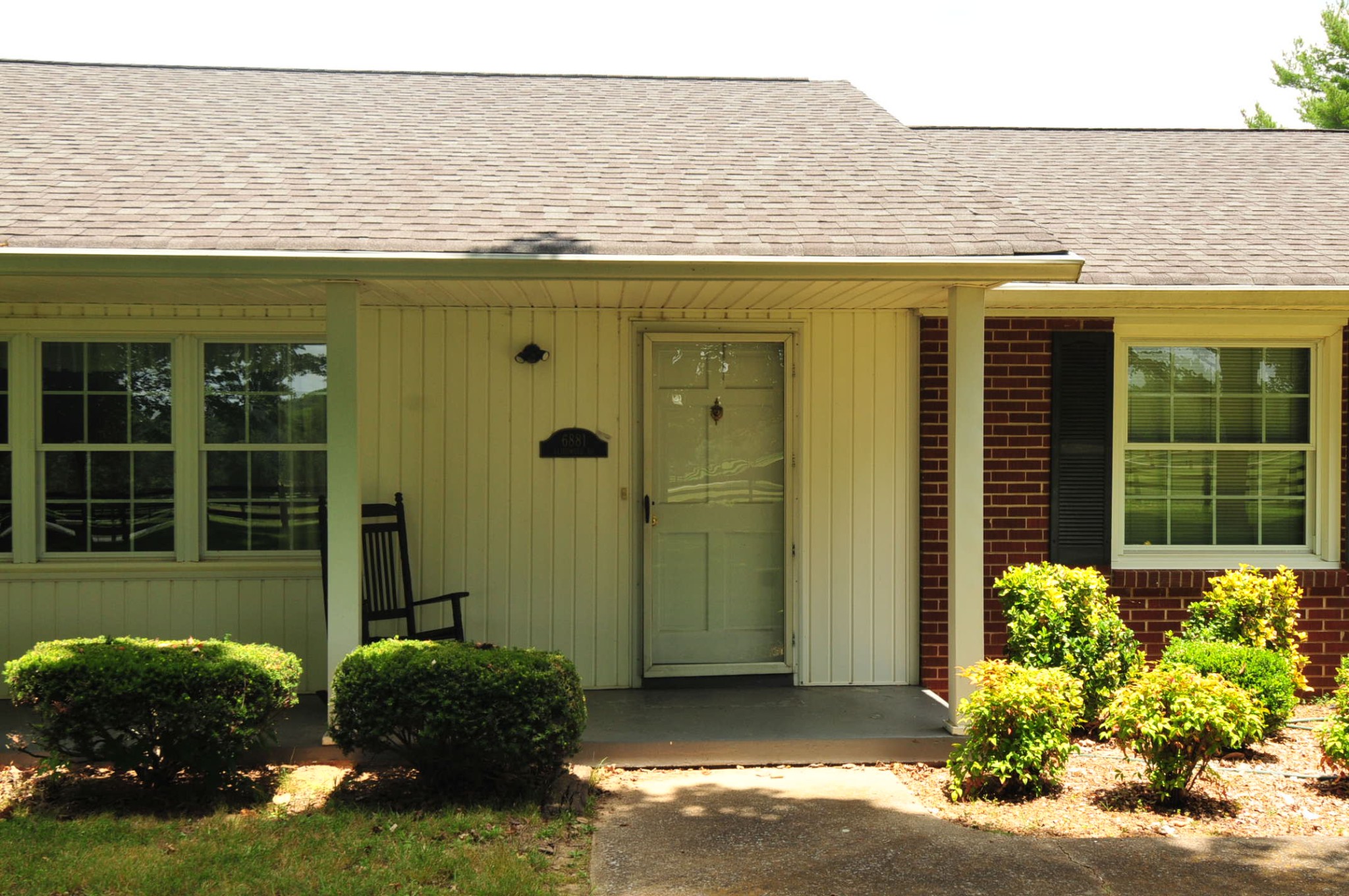 6881 Glidewell Road Cross Plains, TN 37049 - Photo 3 of 35