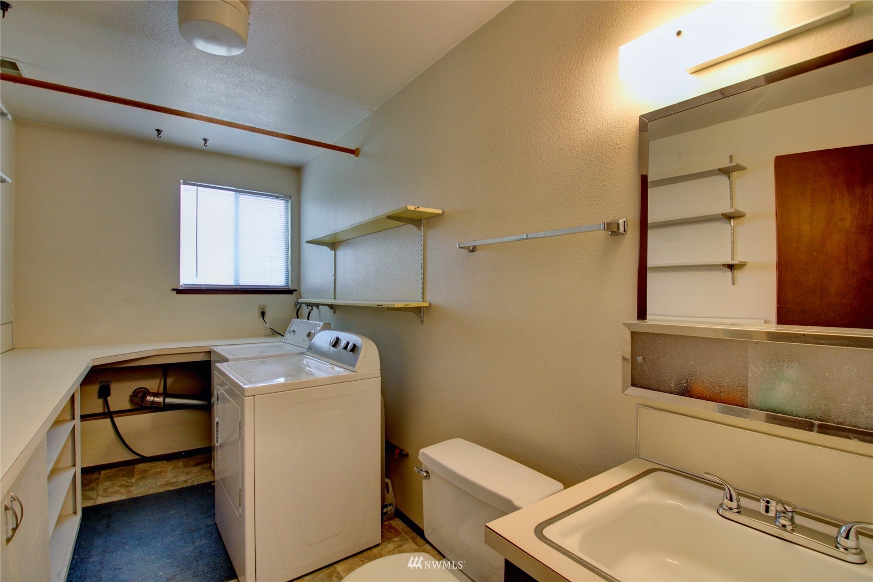 2301 Martin Road Mount Vernon, WA 98273 - Photo 25 of 35 Gallery Image 25
