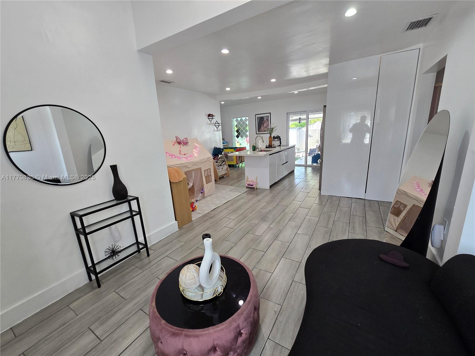 1011 Northwest 64th Street Miami, FL 33150 - Photo 12 of 48