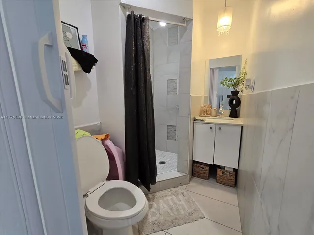 $490,000 | 1011 Northwest 64th Street, Miami, FL 33150