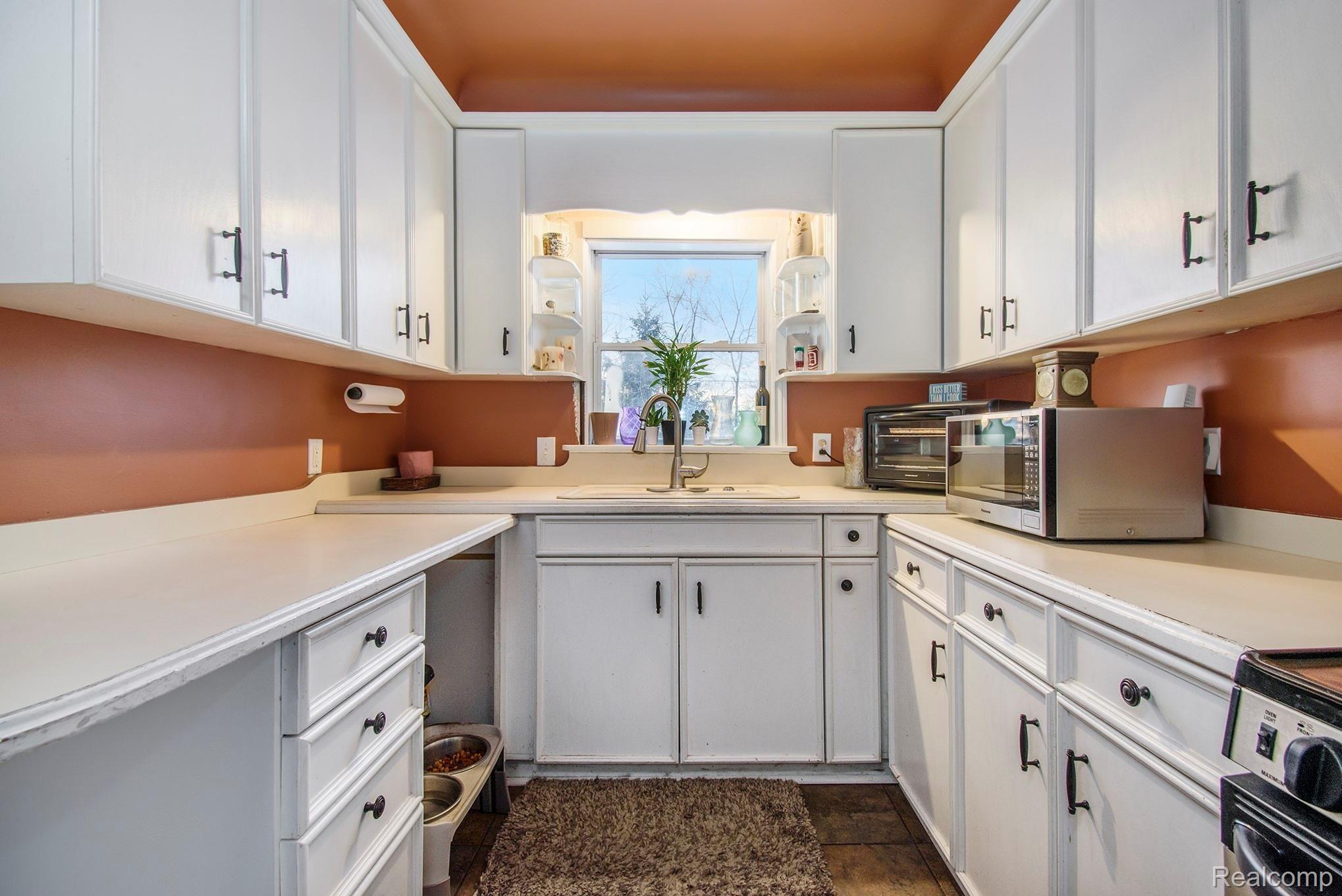 28350 Sibley Road Romulus, MI 48174 - Photo 11 of 36 DSC_0121.jpg