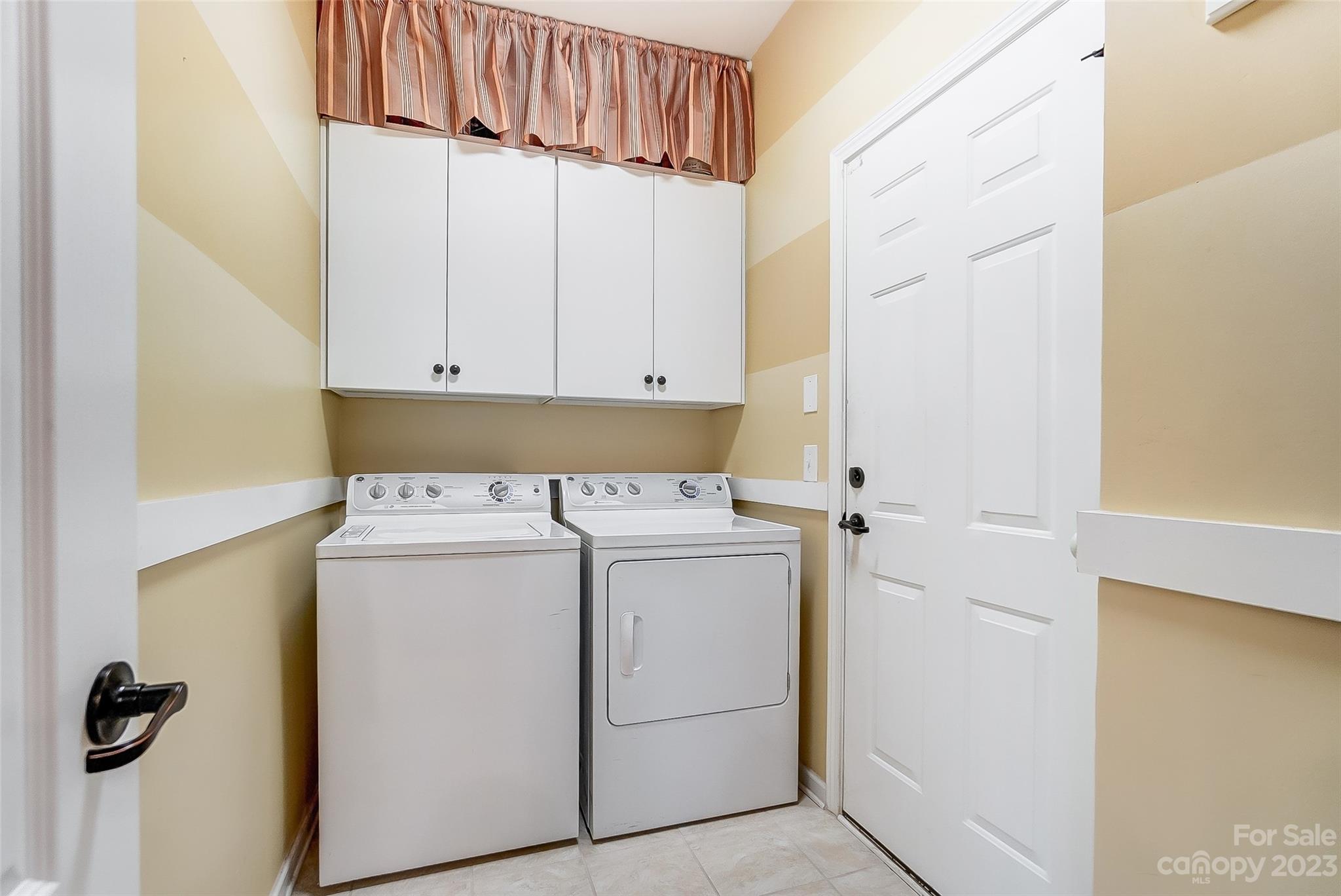 1719 Still River Way Fort Mill, SC 29708 - Photo 34 of 41 a utility room with dryer and washer