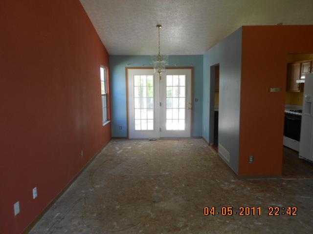 3282 Pine Valley Road Columbus, OH 43219 - Photo 3 of 11