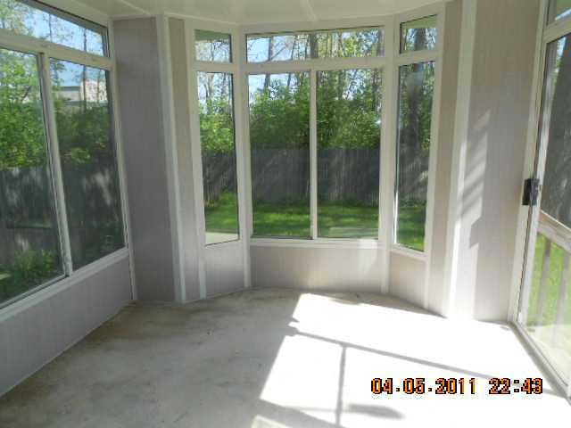 3282 Pine Valley Road Columbus, OH 43219 - Photo 5 of 11
