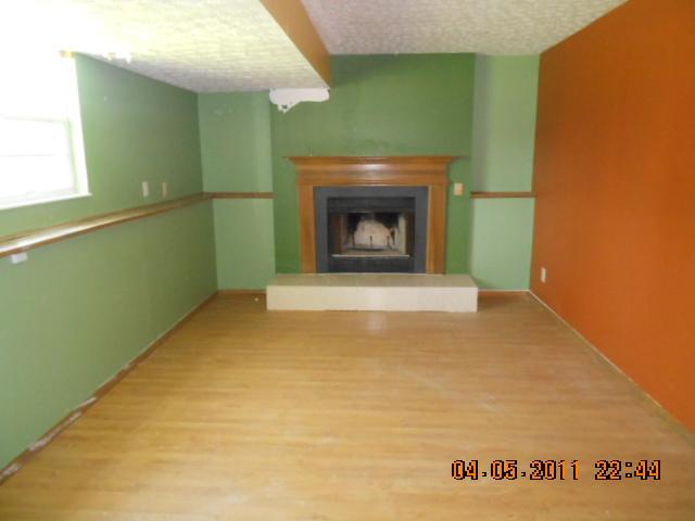 3282 Pine Valley Road Columbus, OH 43219 - Photo 6 of 11