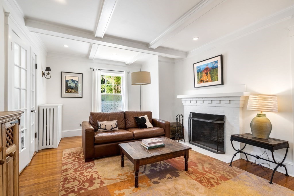 89 Townsend Road Belmont, MA 02478 - Photo 6 of 42 Gallery Image 6