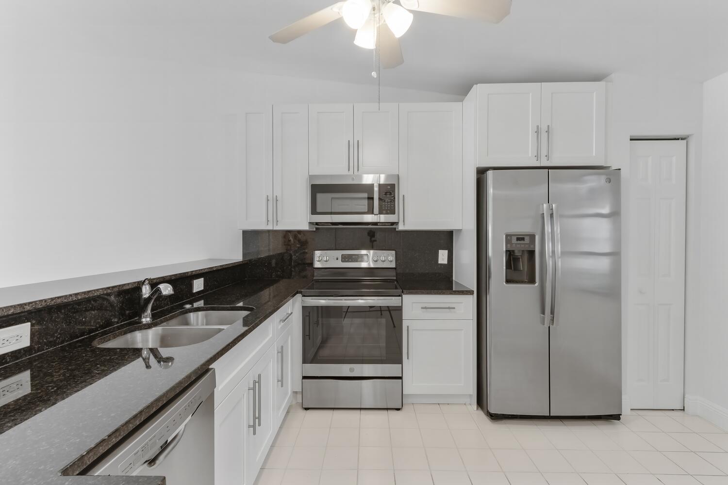 8637 Sunbird Place Boca Raton, FL 33496 - Photo 3 of 30 8637 Sunbird Pl Boca Raton FL-large-011-