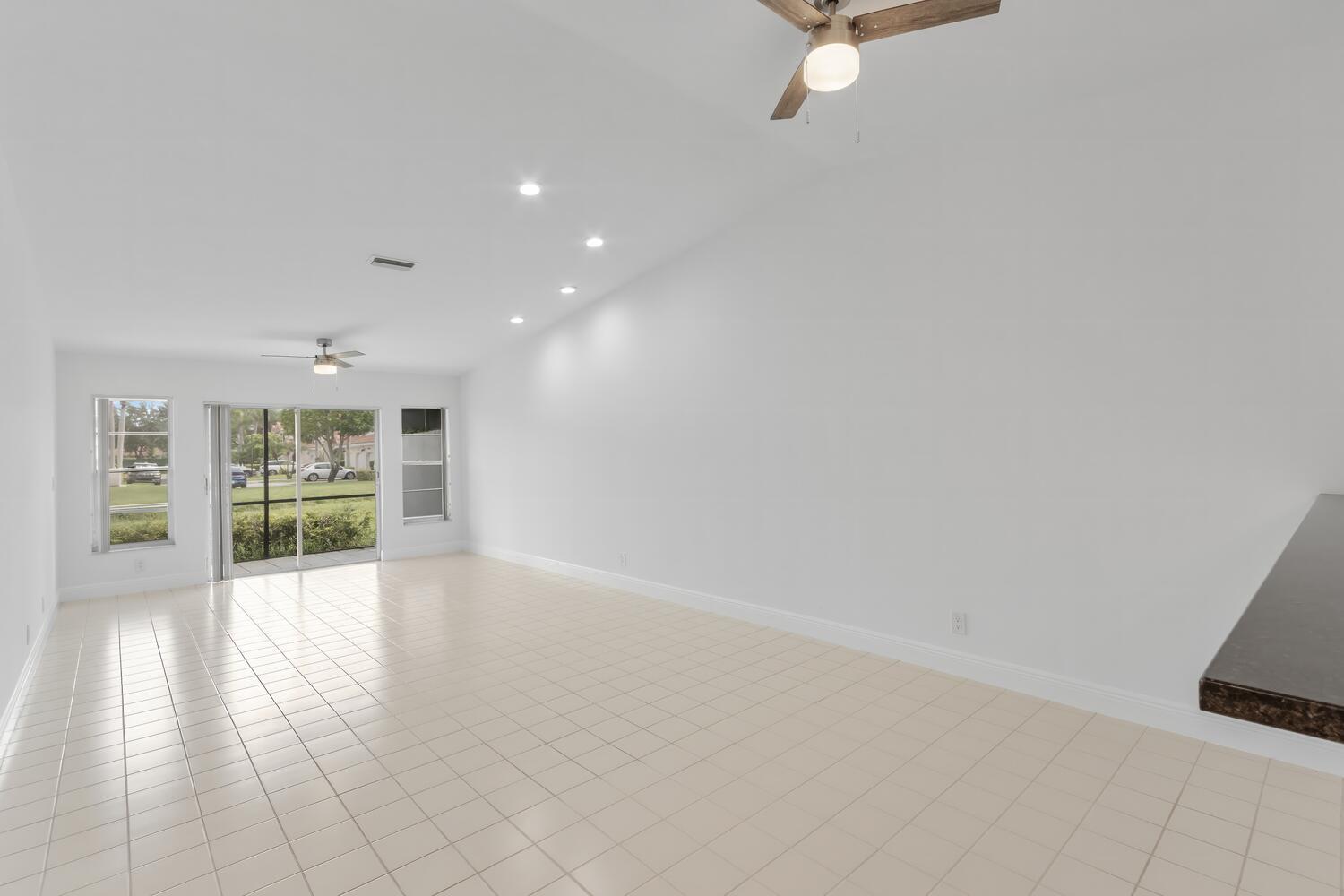 8637 Sunbird Place Boca Raton, FL 33496 - Photo 8 of 30 8637 Sunbird Pl Boca Raton FL-large-004-