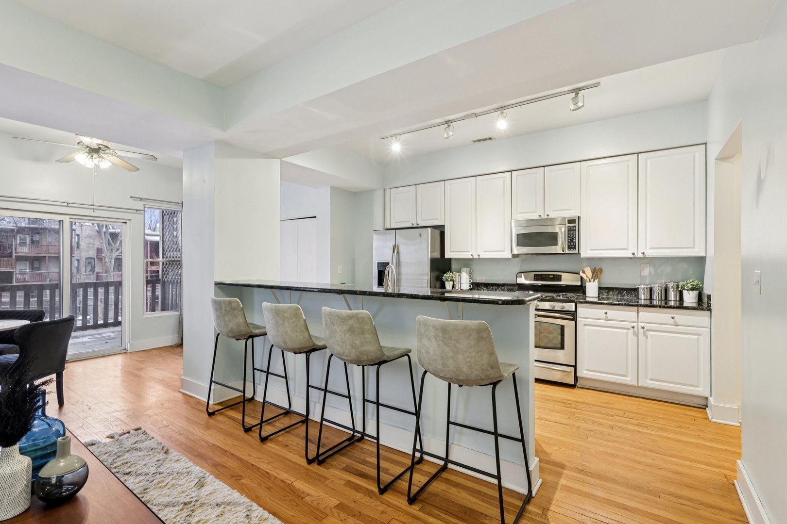 4747 North Malden Street, Unit 2 Chicago, IL 60640 - Photo 12 of 26