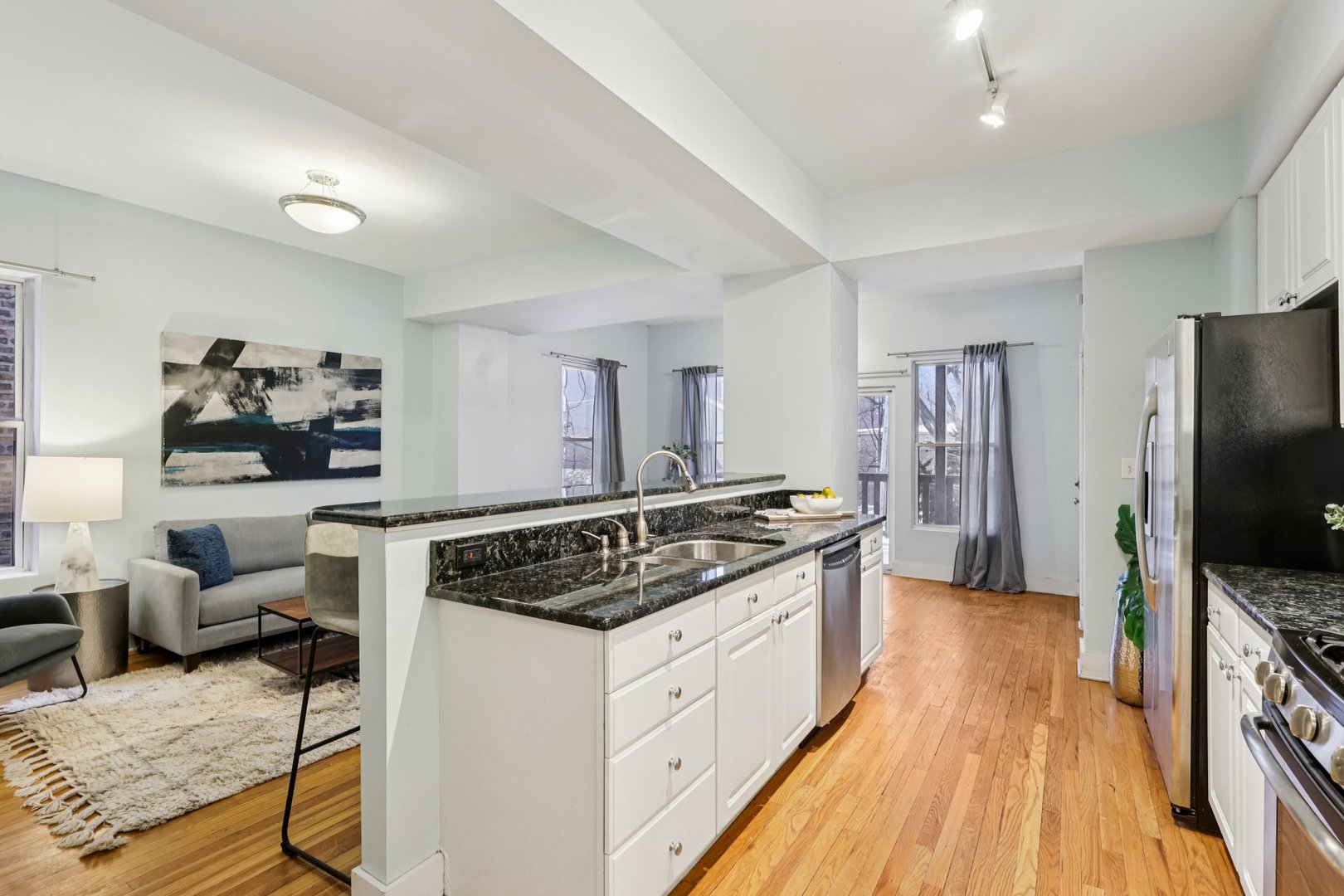 4747 North Malden Street, Unit 2 Chicago, IL 60640 - Photo 10 of 26