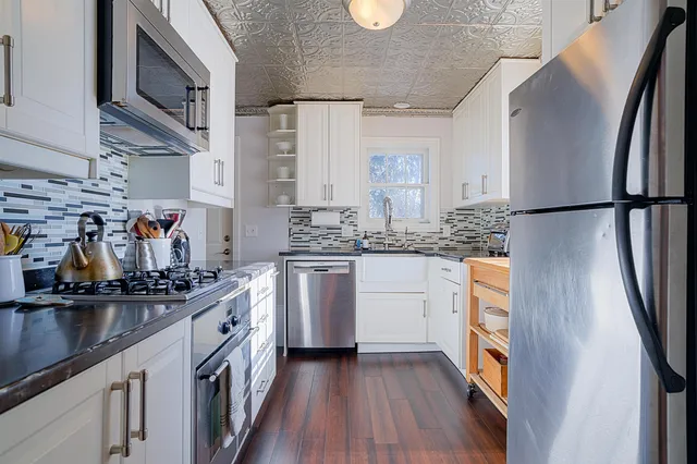 $525,000 | 504 Pine Street, Madison, WI 53715