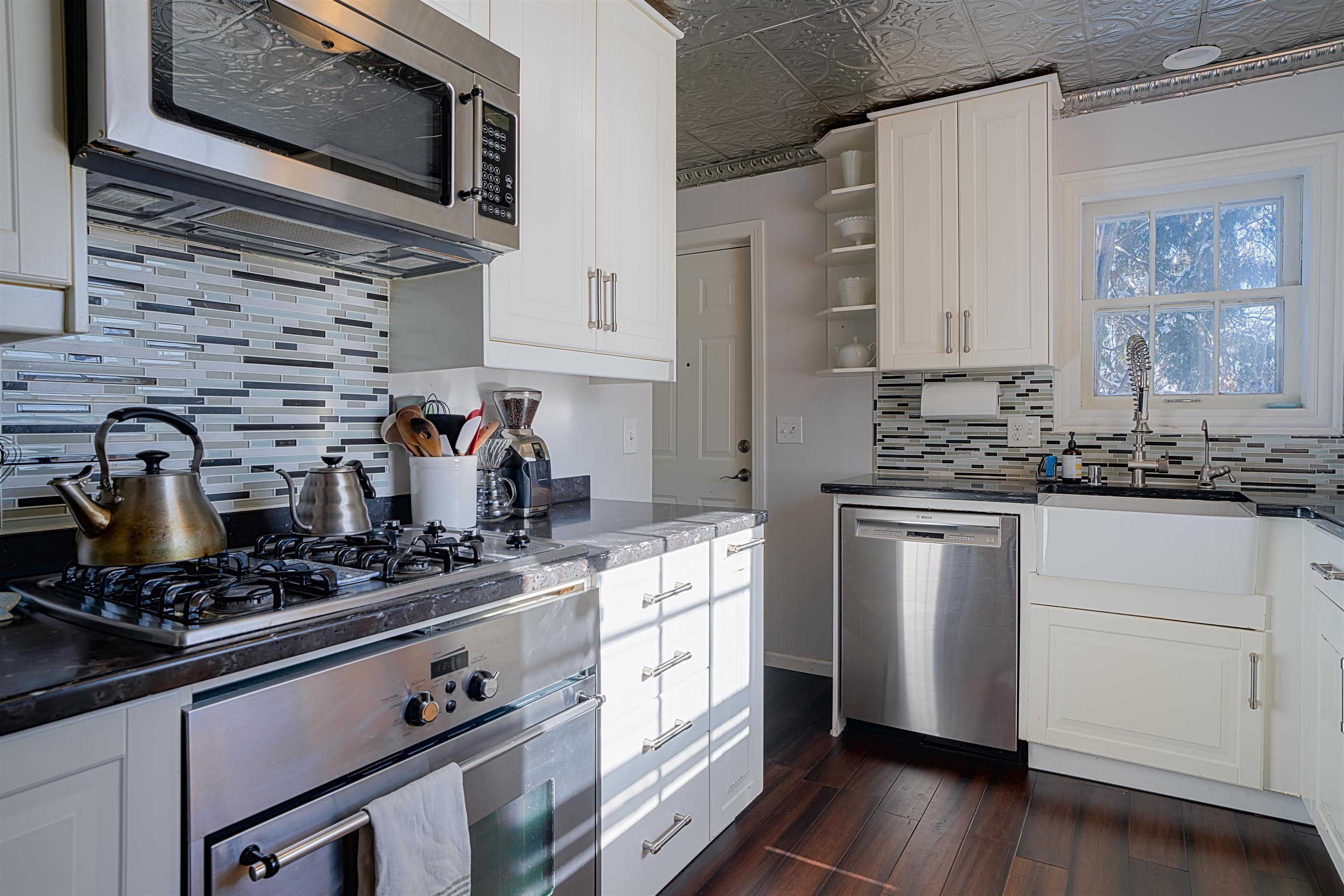 504 Pine Street Madison, WI 53715 - Photo 6 of 14