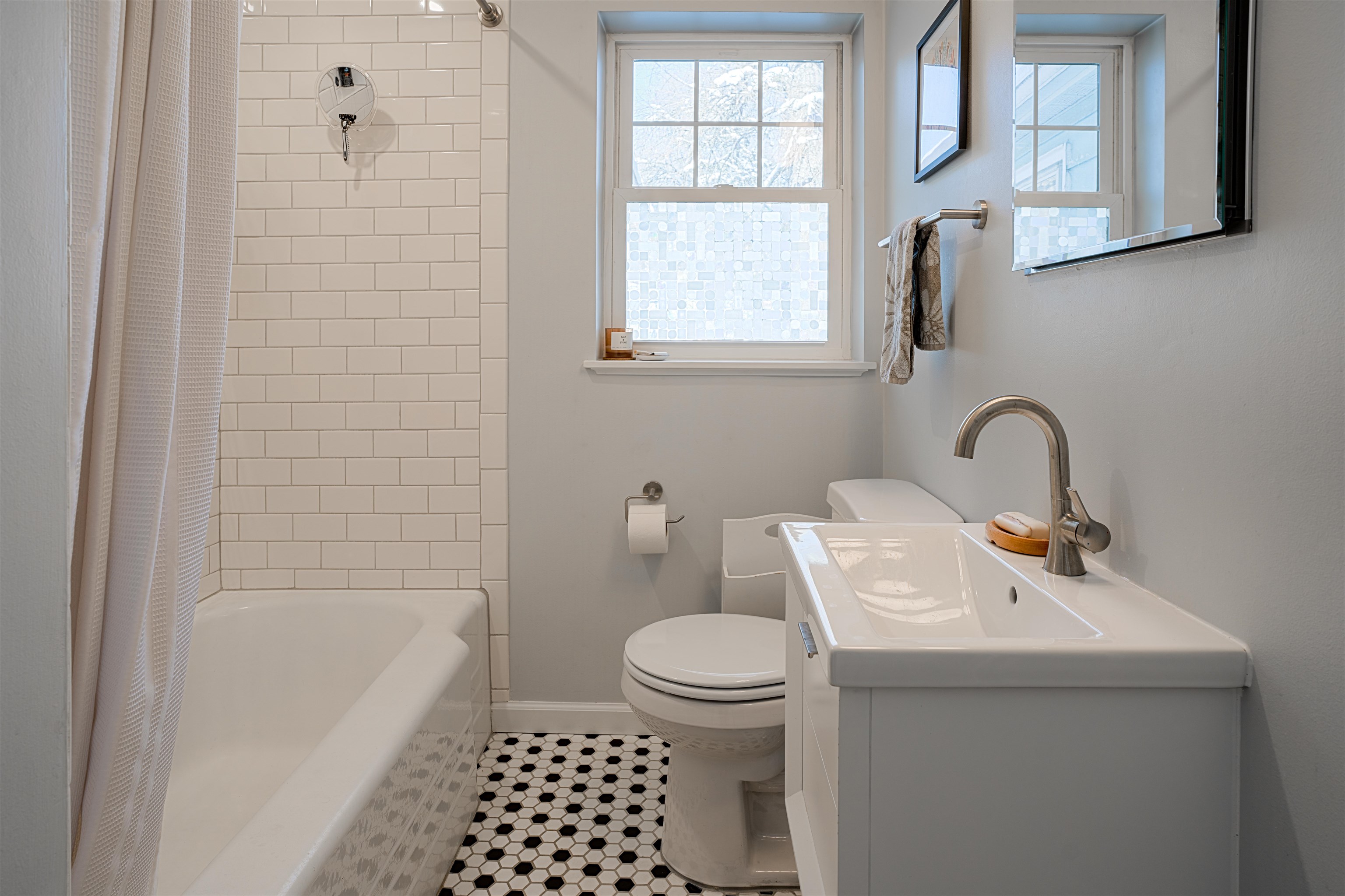 504 Pine Street Madison, WI 53715 - Photo 8 of 14