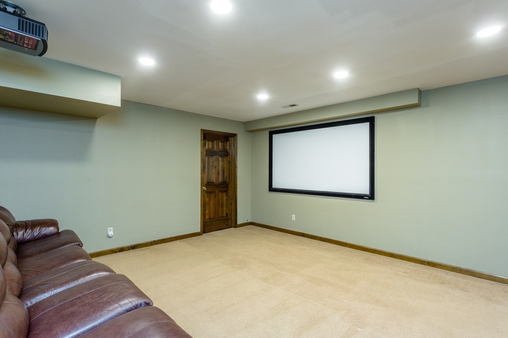 1249 Crescent Road South Harrisonburg, VA 22801 - Photo 34 of 49 Gallery Image 34