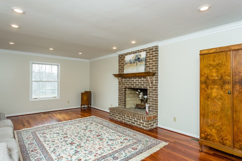 1249 Crescent Road South Harrisonburg, VA 22801 - Photo 10 of 49 Gallery Image 10