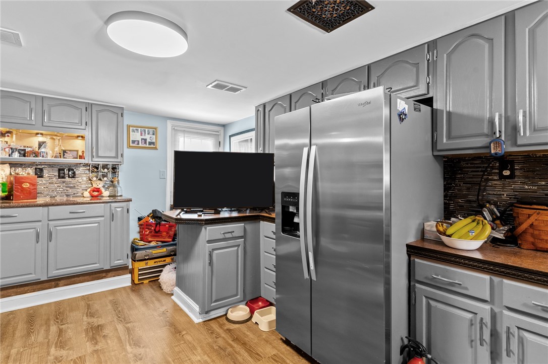 246 Nelson Capwell Road Coventry, RI 02827 - Photo 13 of 31