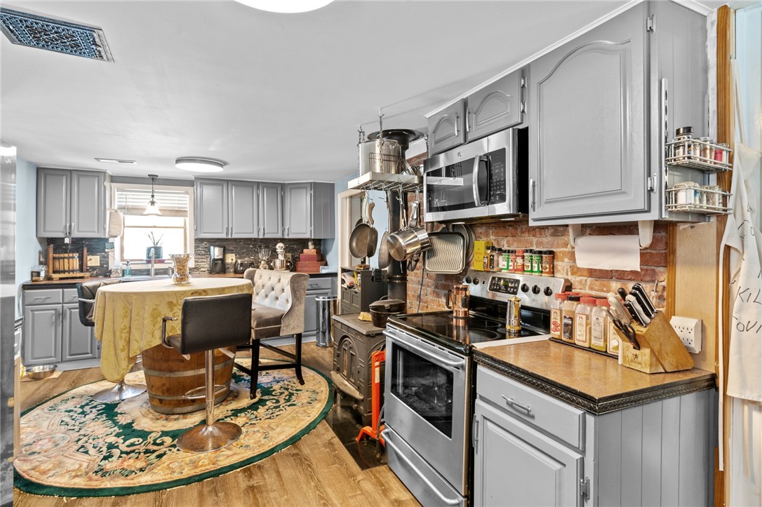 246 Nelson Capwell Road Coventry, RI 02827 - Photo 15 of 31