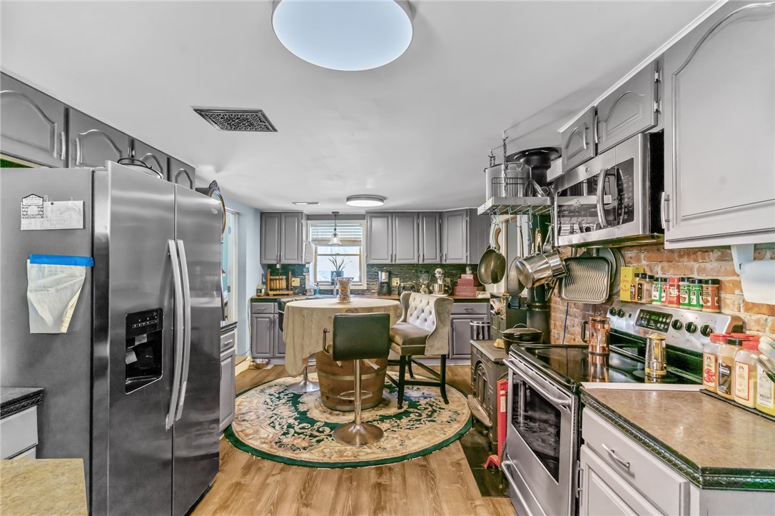 246 Nelson Capwell Road Coventry, RI 02827 - Photo 16 of 31