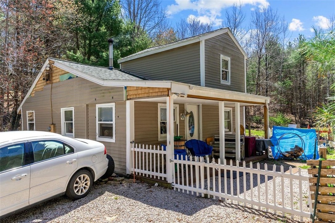 246 Nelson Capwell Road Coventry, RI 02827 - Photo 2 of 31