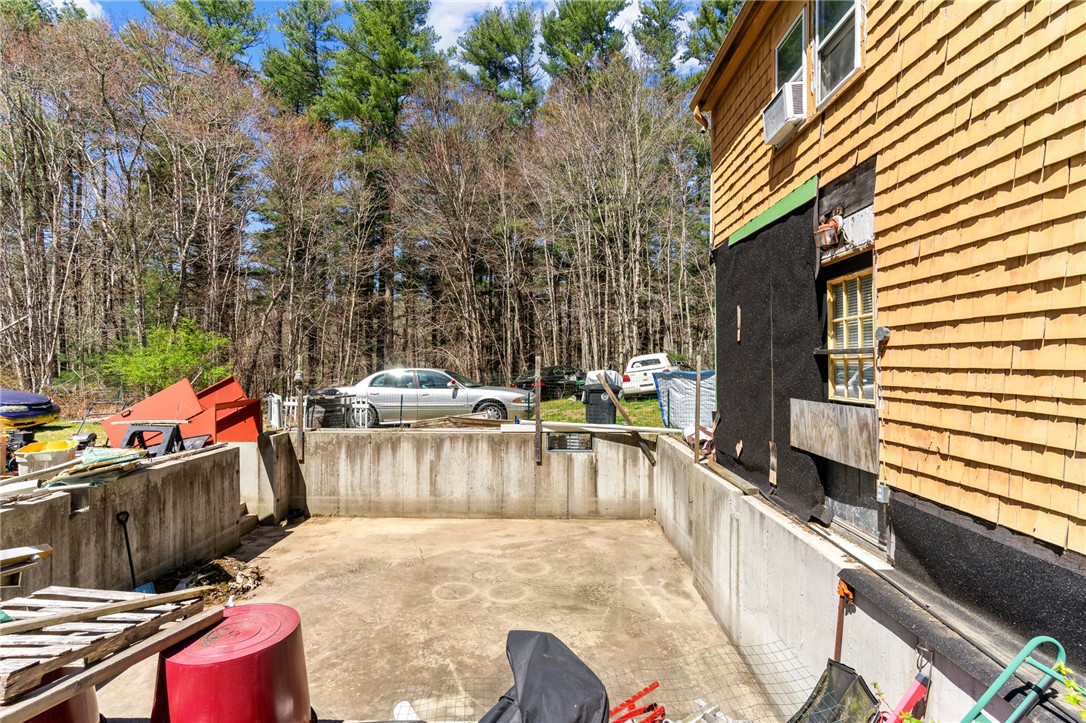 246 Nelson Capwell Road Coventry, RI 02827 - Photo 24 of 31