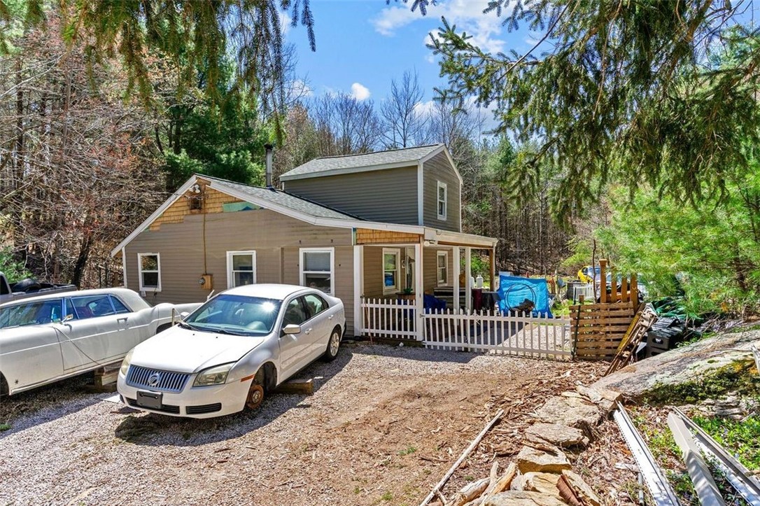 246 Nelson Capwell Road Coventry, RI 02827 - Photo 4 of 31