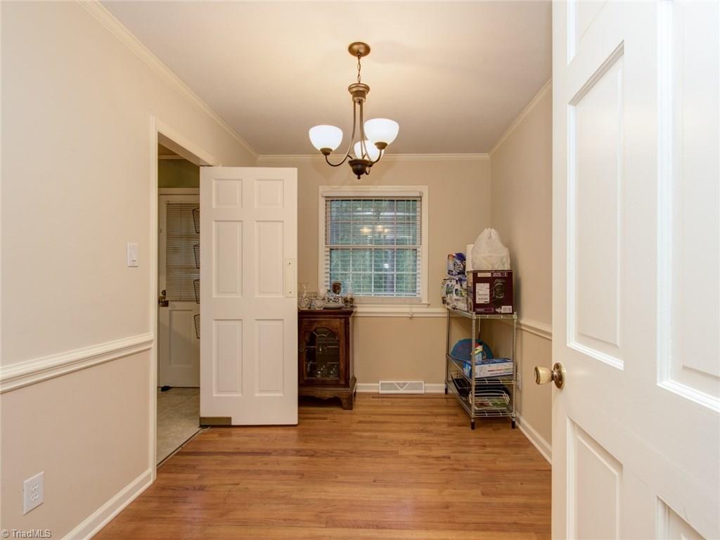 1625 Bolingbroke Road High Point, NC 27265 - Photo 5 of 30 Gallery Image 5
