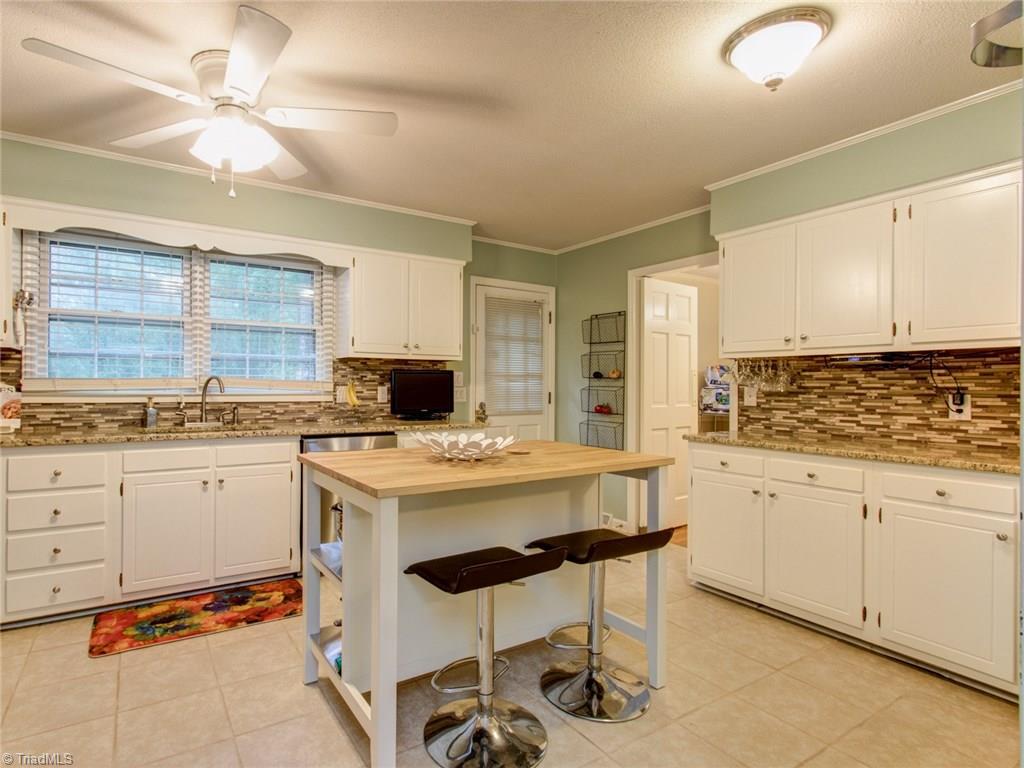 1625 Bolingbroke Road High Point, NC 27265 - Photo 8 of 30 Gallery Image 8