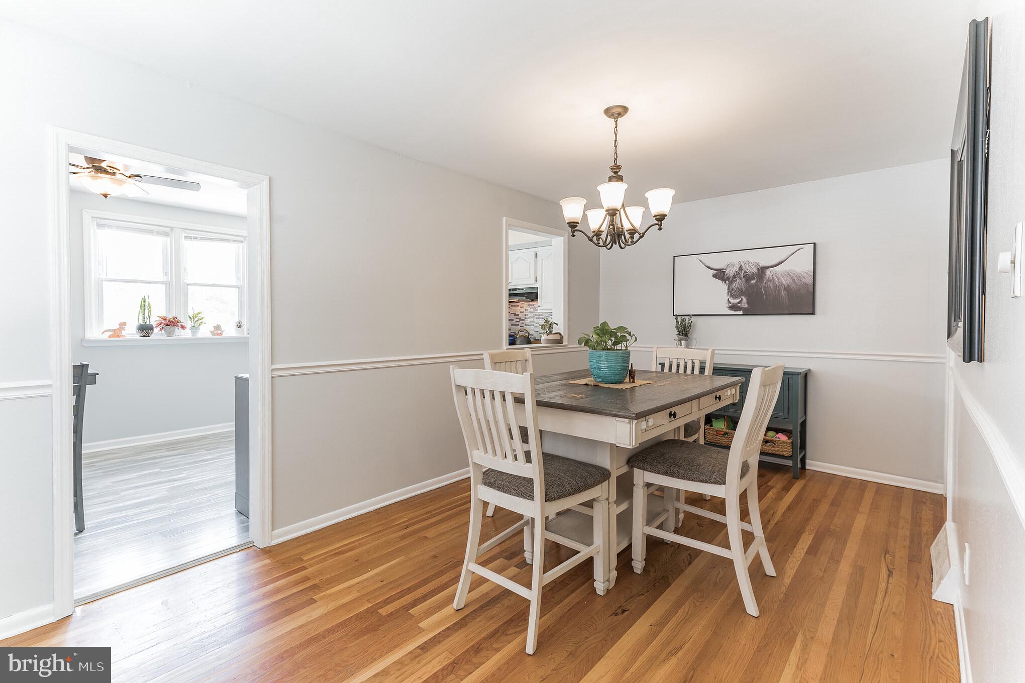 7338 Hill Road Philadelphia, PA 19128 - Photo 11 of 33 Dining Room