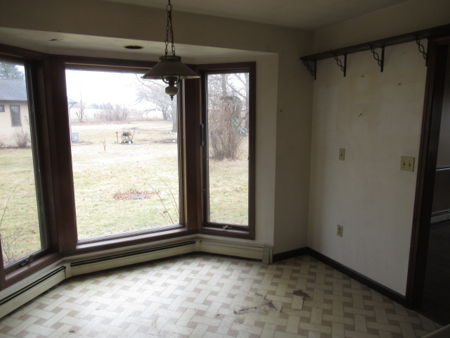 153 Lake Road Seymour, IL 61875 - Photo 5 of 15
