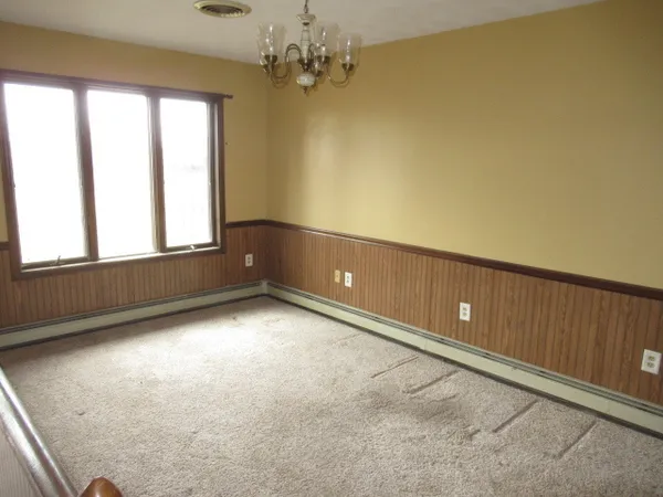 $359,900 | 153 Lake Road, Seymour, IL 61875