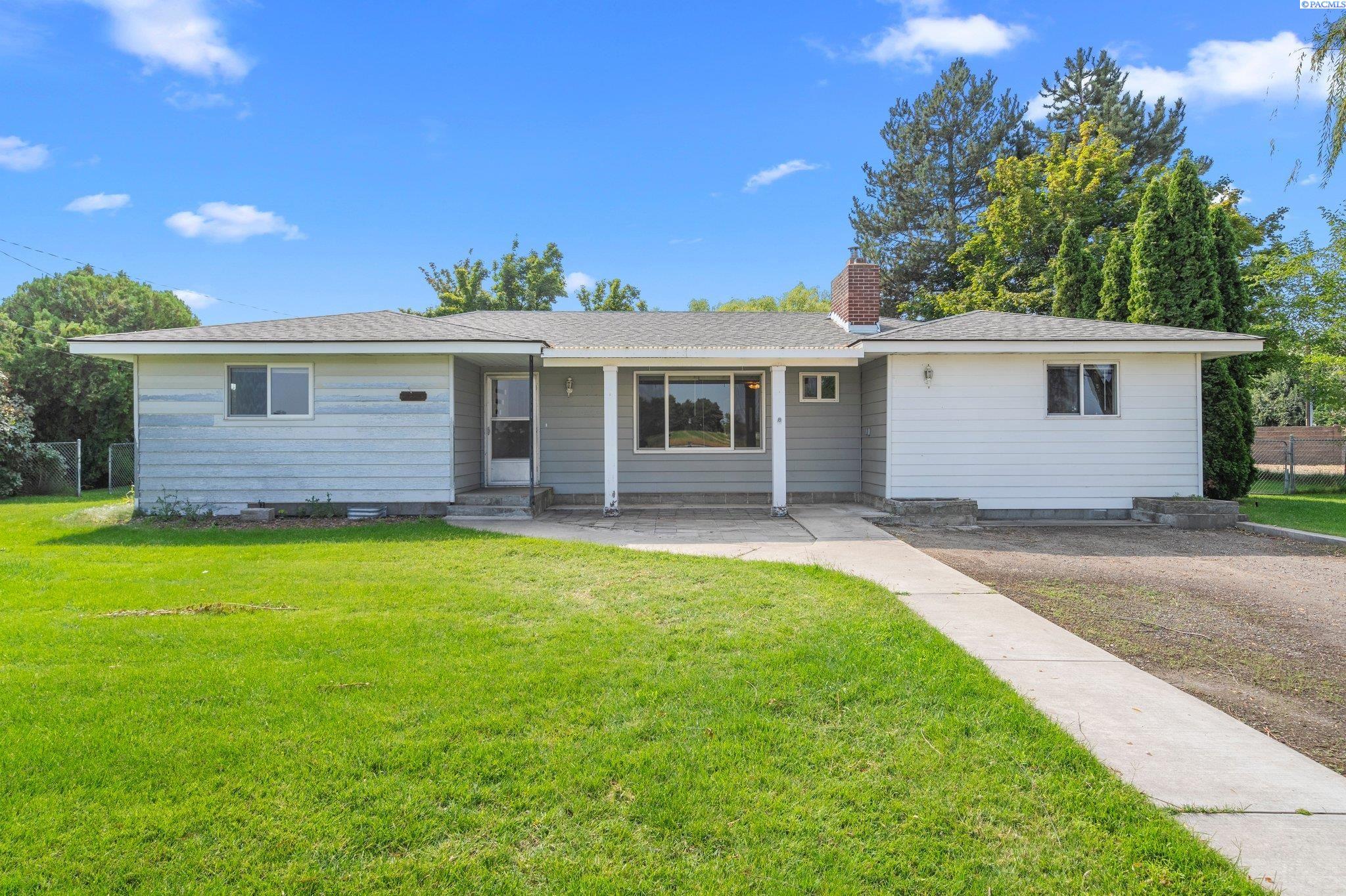 209705 East Schuster Road Kennewick, WA 99337 - Photo 1 of 37 Gallery Image 1