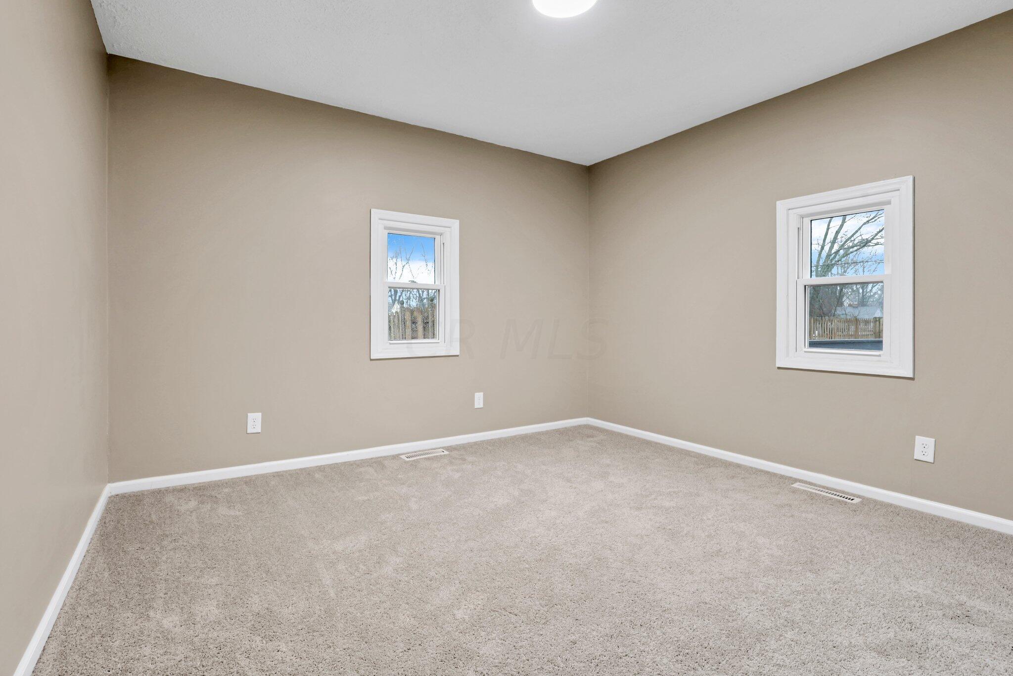 1899 Sale Road Columbus, OH 43224 - Photo 15 of 29 24-web-or-mls-0N4A2649
