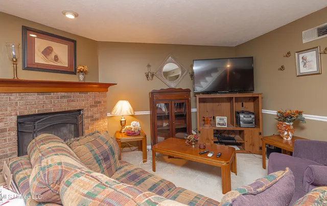 $116,000 | 4 River Oaks Place, Unit A, Jackson, MS 39211