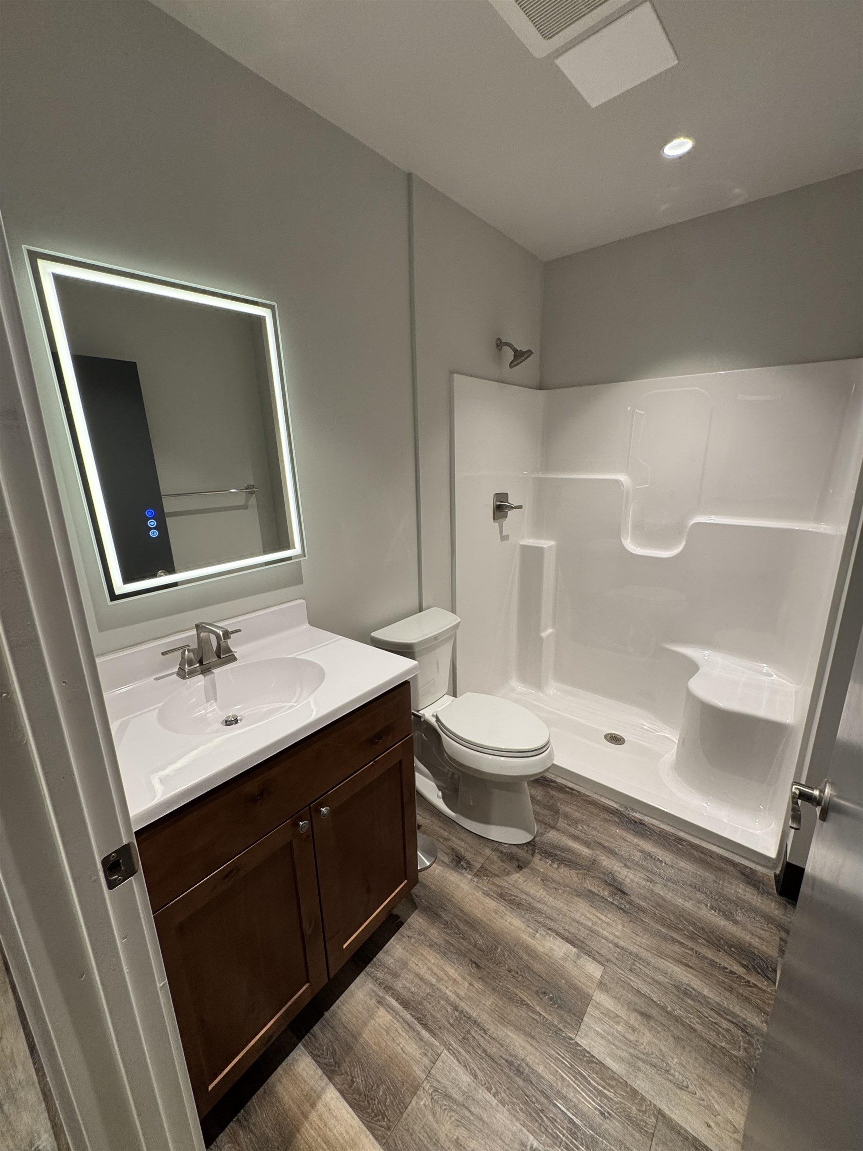 826 West 8th, Unit 826 Appleton, WI 54914 - Photo 4 of 15 Gallery Image 4