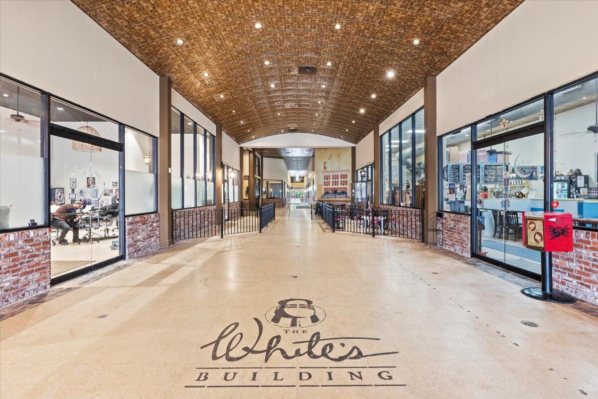 936 Broad Street, Unit 214 Augusta, GA 30901 - Photo 5 of 35 05-Lobby