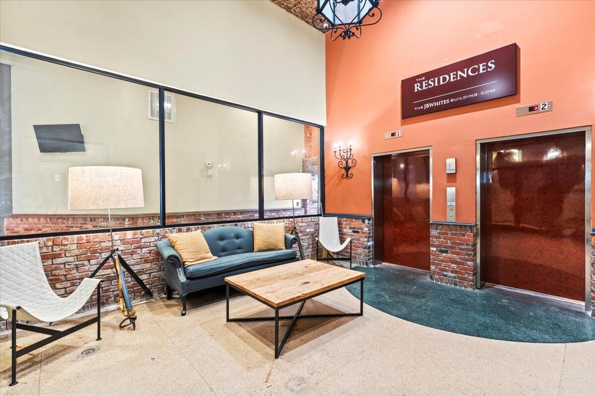 936 Broad Street, Unit 214 Augusta, GA 30901 - Photo 8 of 35 08-Lobby