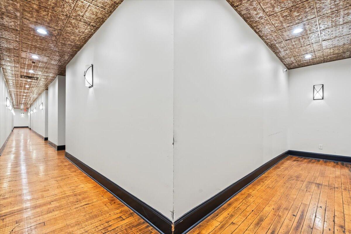 936 Broad Street, Unit 214 Augusta, GA 30901 - Photo 10 of 35 10-Hallway